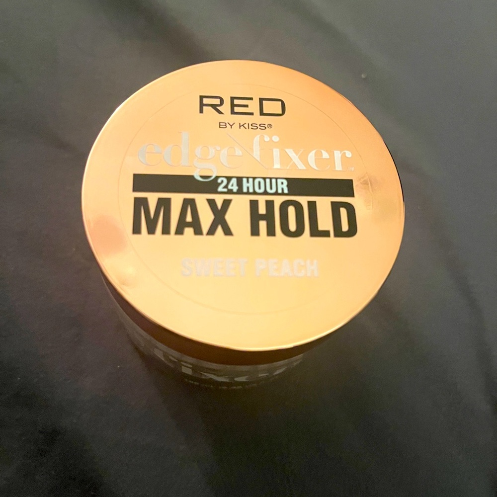 Edge Fixer Red by Kiss